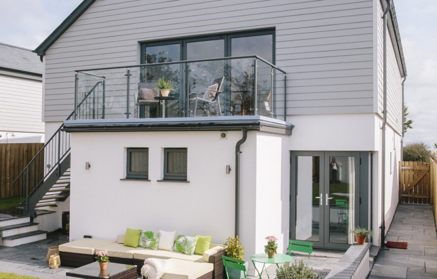 Back view of Appleby, a self-catering holiday home between Polzeath and Daymer Bay, North Cornwall