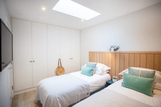 Driftwood, a luxury self-catering apartment with roof garden in Polzeath, North Cornwall