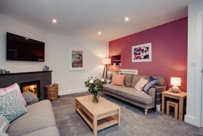 Holibobs, a self-catering holiday home near Rock, North Cornwall