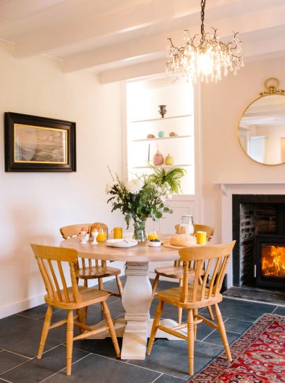 Dining area at The Gate House, a self-catering holiday home between Rock and Wadebridge, North Cornwall