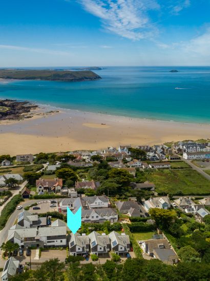 Aerial view of Clifden, a self-catering holiday home in New Polzeath, North Cornwall