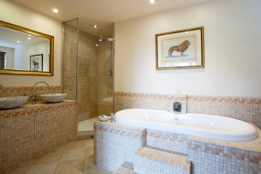 Bathroom at Rockhaven Manor, a self-catering holiday house in Rock, North Cornwall