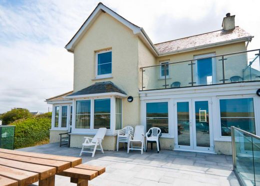 Seaview, a self-catering holiday home in Polzeath, North Cornwall