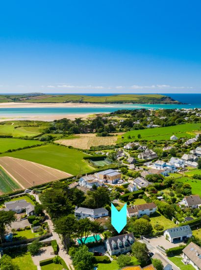 Aerial view of Tamarisk Lodge, a self-catering holiday home in Daymer Bay, North Cornwall